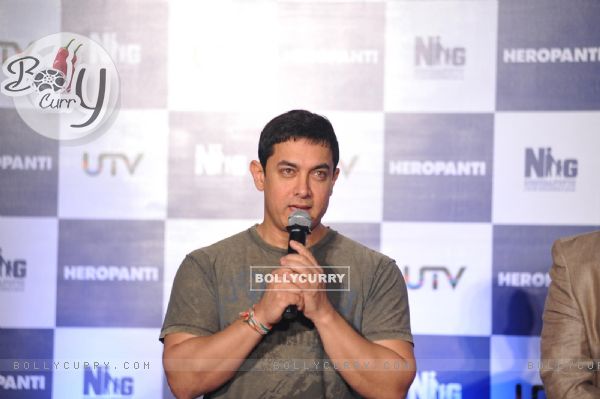 Aamir Khan addresses the Trailer launch of Heropanthi (316467)