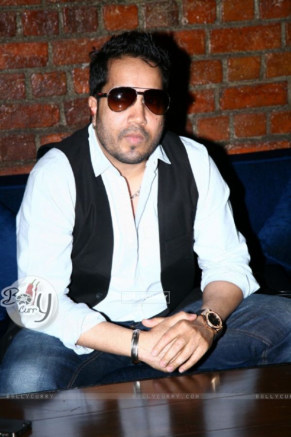 Mika Singh at the Music launch of Purani Jeans (317301)