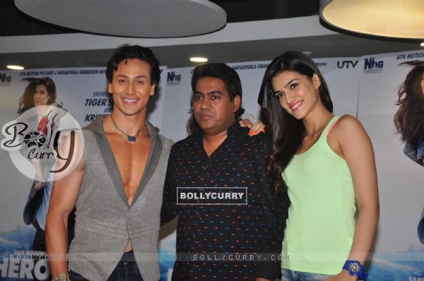 Tiger Shroff and Kriti Sanon at the Promotion of Heropanti on World Dance Day (318090)