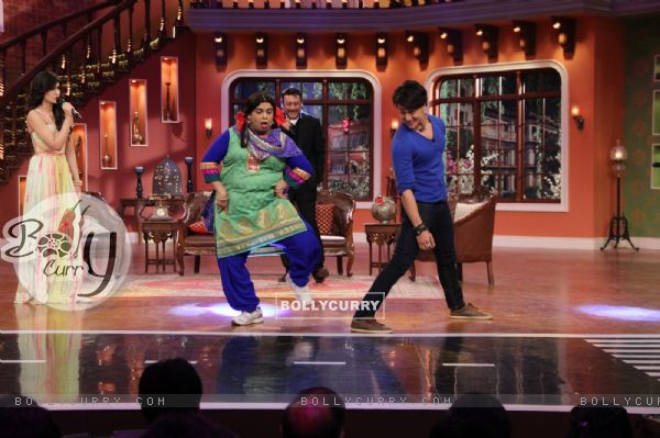 Palak dances with Tiger Shroff on Comedy Nights with Kapil