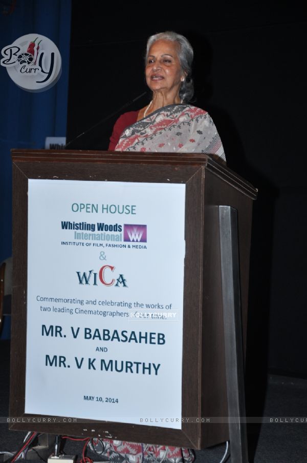Waheeda Rehman was at the Tribute to Bollywood's veteran photographers V.K. Murthy & V.Babasaheb