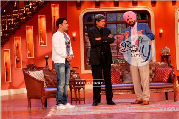 Kapil Dev in a chat with Navjot Singh Sidhu on Comedy Nights With Kapil