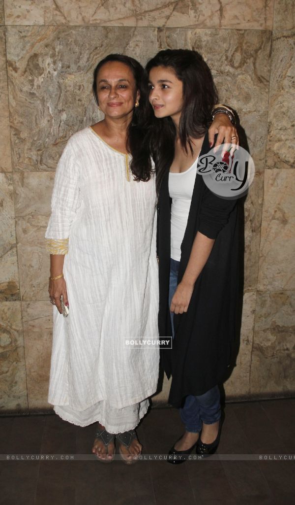 Alia Bhatt and Soni Razdan at the Special Screening of Citylights (319671)