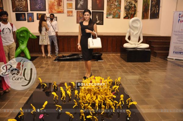 Mishti inaugrates an Art Exhibition