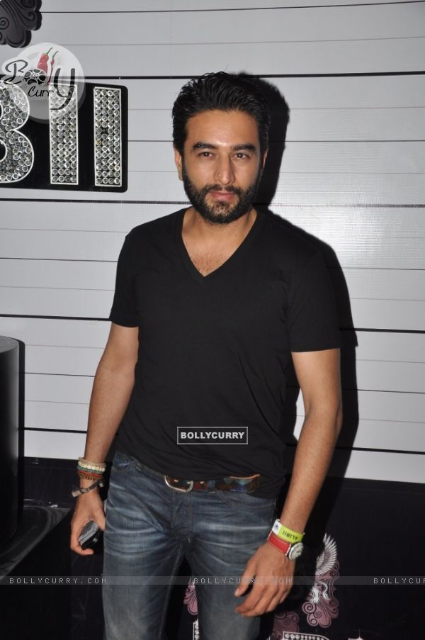 Shekhar Ravjiani at the Club Alibii's Party