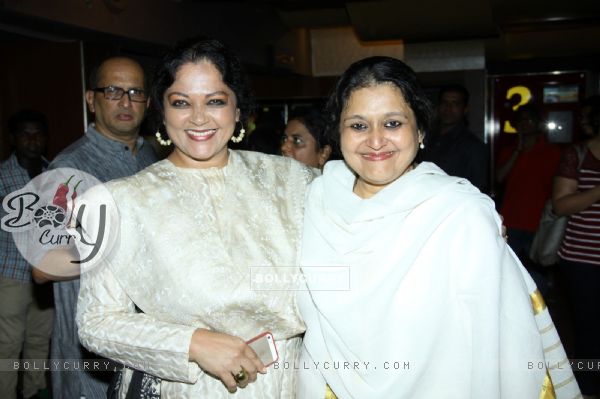 Tanvi Azmi with Supriya Pathak at the Trailer Launch of 'Bobby Jasoos'