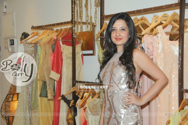 Zarine Khan graces Amy Billimoria's initiative Earth 21