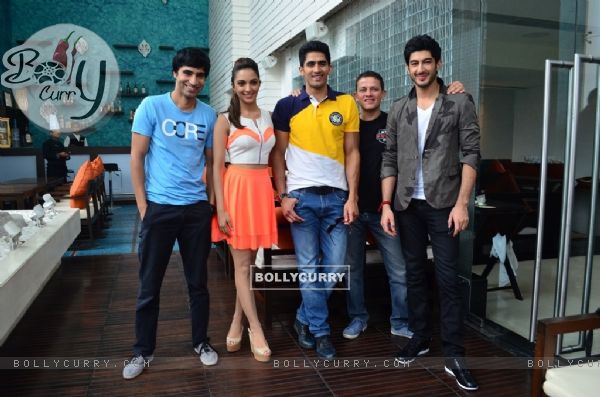 The cast at the Promotions of Fugly (320715)