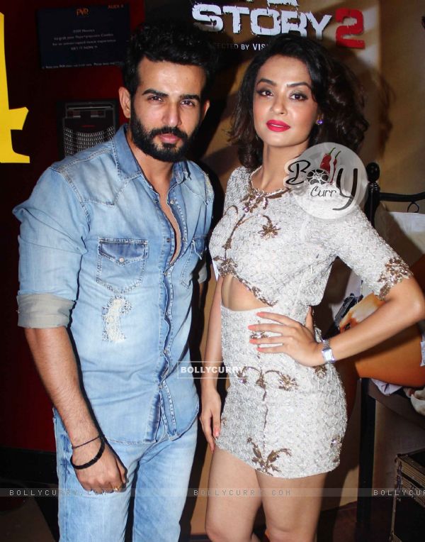Jay and Surveen at the Hate Story 2 Trailer Launch