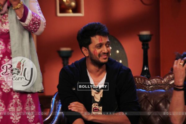 Promotion of Humshakals on Comedy Nights with Kapil (321569)