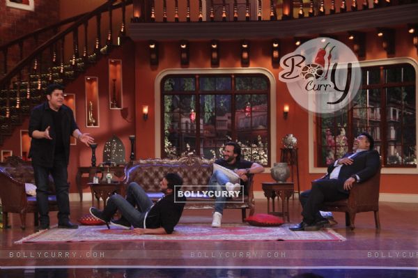 Promotion of Humshakals on Comedy Nights with Kapil (321887)