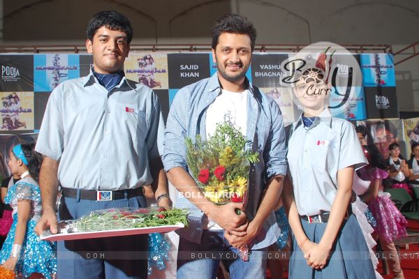 Riteish felicitated at a city school