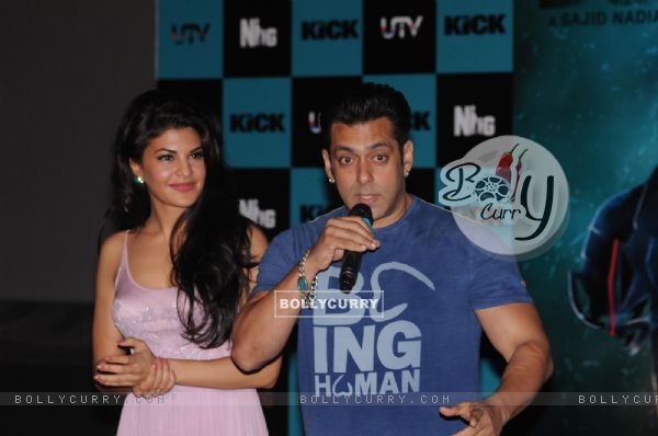 Salman and Jacqueline at the Song launch of 'Kick' (322643)