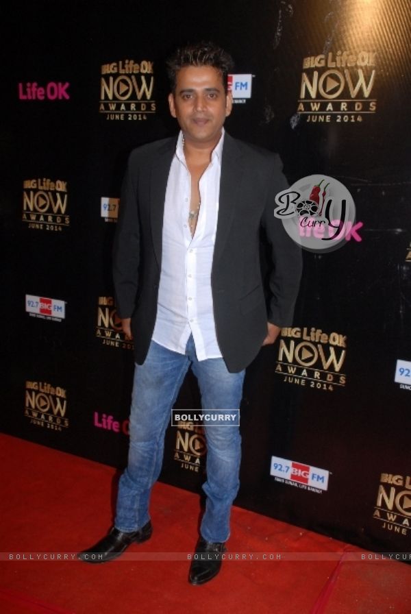 Ravi Kissen at Life OK Now Awards .