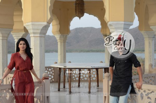Armaan and Deeksha visit Jal Mahal in Jaipur (323189)