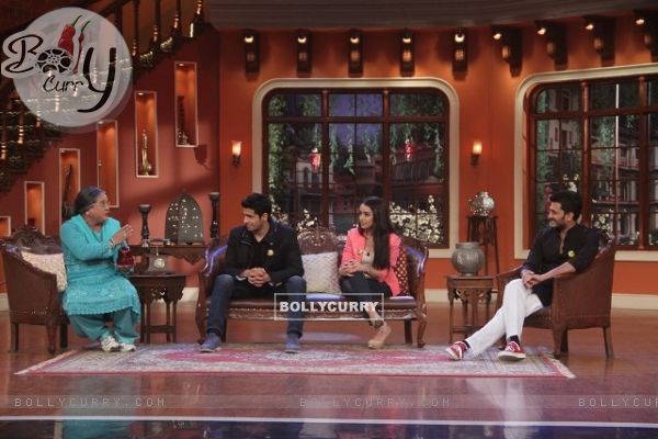 Dadi chats with the cast of Ek Villain on Comedy Nights With Kapil (323417)