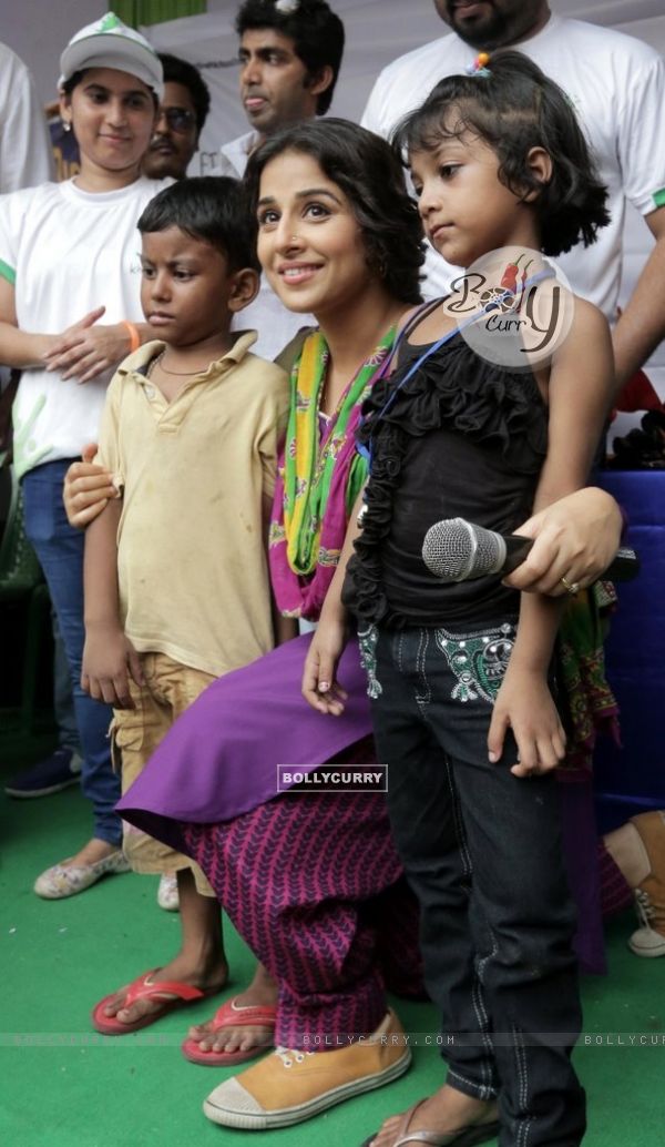 Vidya Balan promotes 'Bobby Jasoos' in Kolkota (323924)