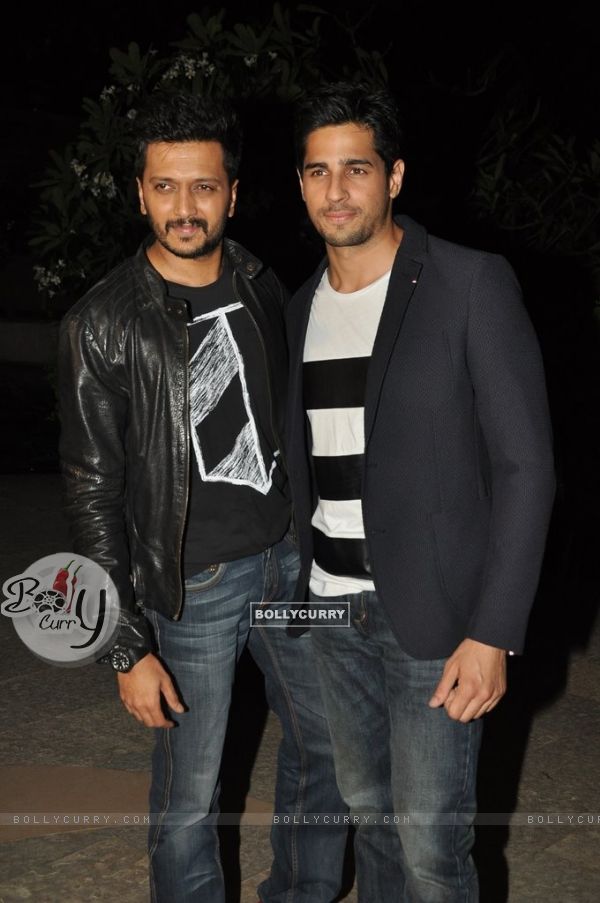 Riteish and Sidharth at the Success Party of Ek Villain (324163)