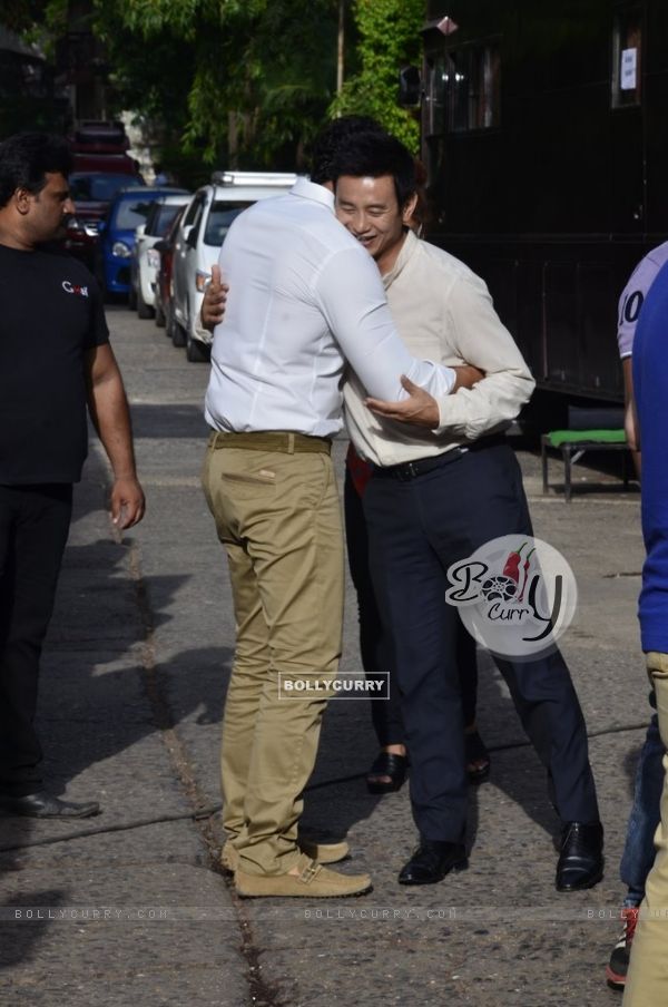 John Abraham hugs Baichung Bhutia at Castrol Photo Shoot
