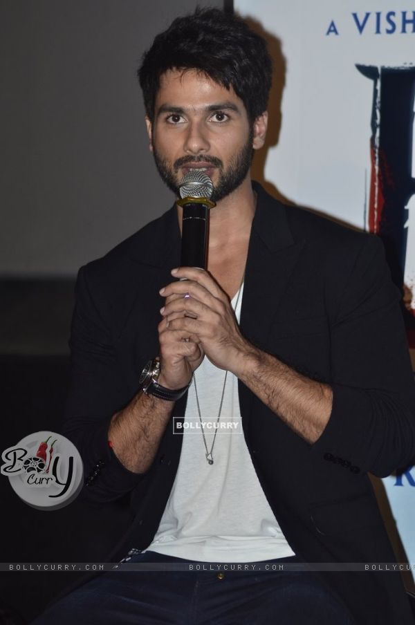 Shahid Kapoor speaks to media at the Trailer Launch of Haider (325517)