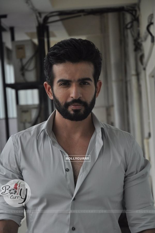 Jay Bhanushali does an exclusive Photo Shoot for Hate Story 2
