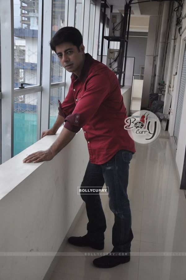 Sushant Singh poses at the Photo Shoot for Hate Story 2 (326541)