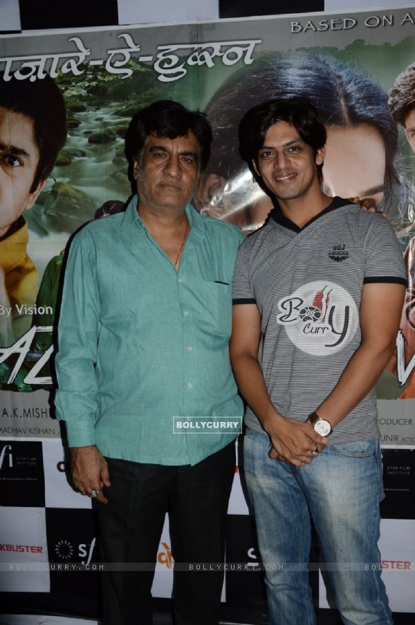 Jeet Goswami & Director Ajay Mehra at the Press Conrefence of Bazaar-E-Husn (326546)