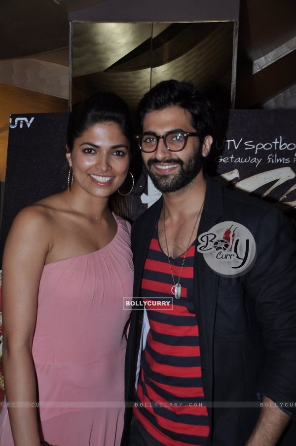 Parvathy Omanakuttan poses with Akshay Oberoi at the Premier of Pizza 3D