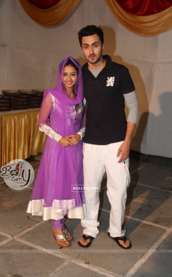 Sana Amin Sheikh and Vibhav Roy were seen at the Sharib-Toshi's Iftaar party and Sufi Mehfil