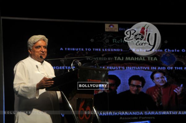 Javed Akhtar was seen addressing the audience at Rehmatein