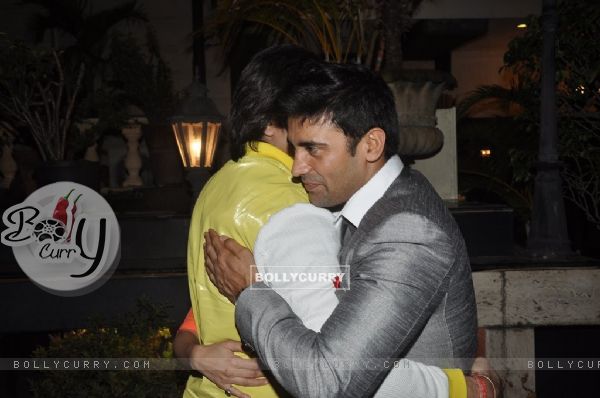 Armaan Kohli was seen giving Sangram Singh a hug at his Birthday Bash