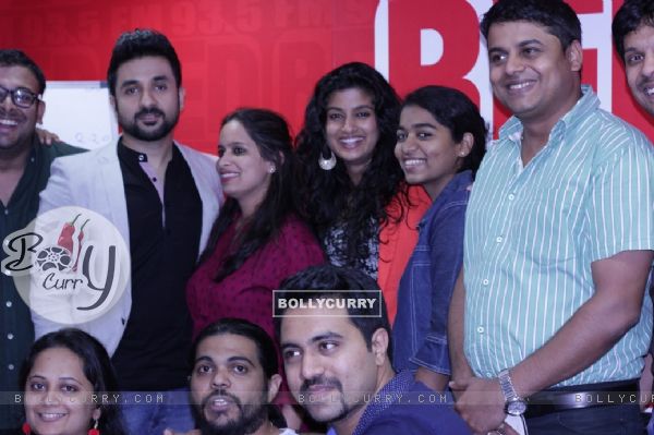 The team of Amit Sahni Ki List is all smiles at the RED FM studios Pune (328206)