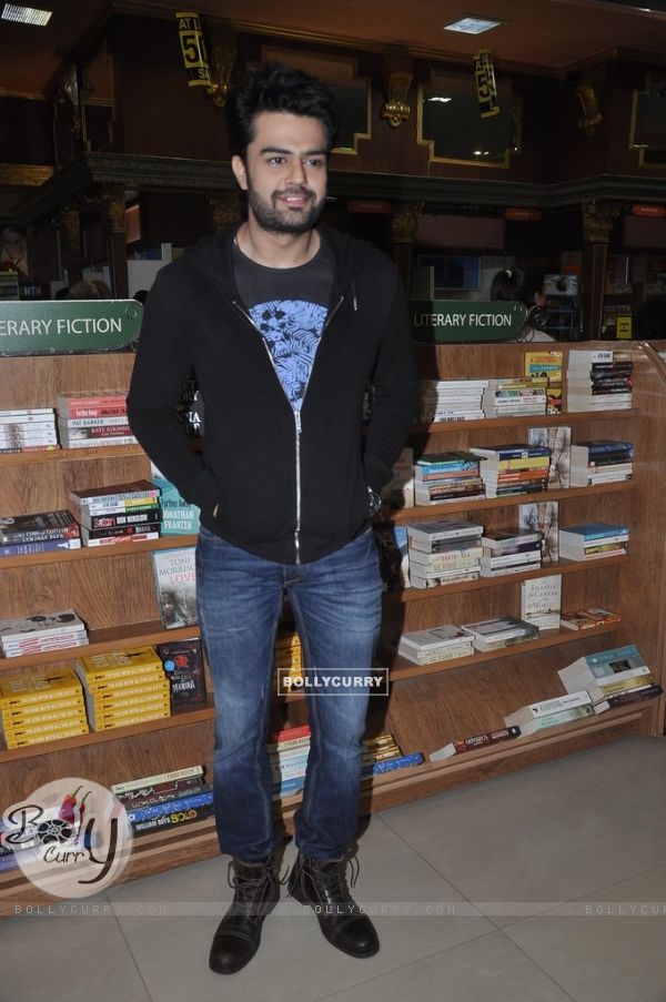 Manish Paul was at the Launch of Supriya Parulekar's New Book, 'BFF:Best Friends Forever'