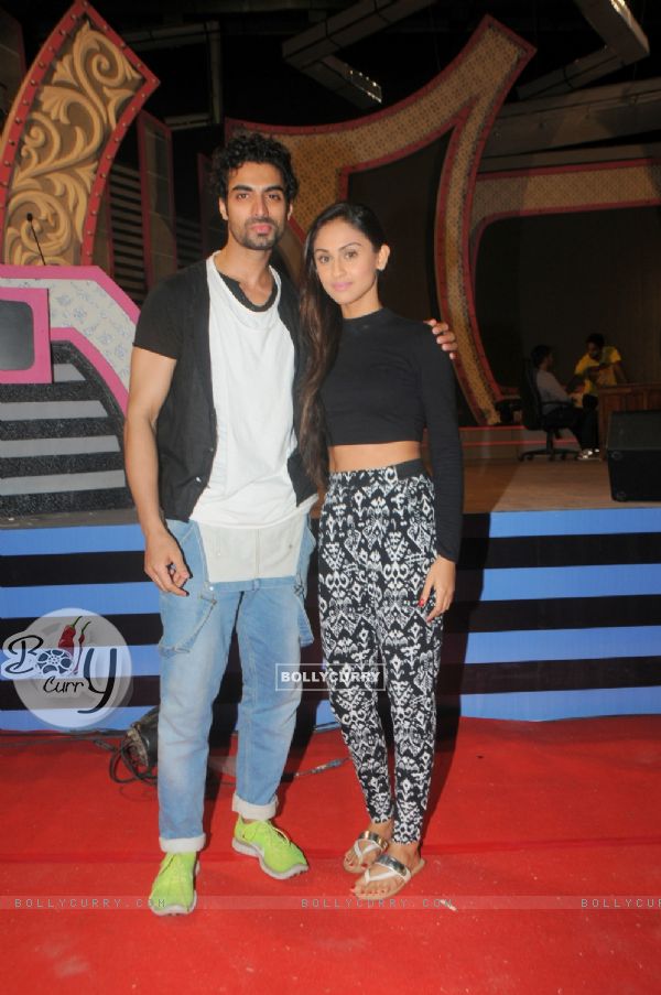 Krystal Dsouza poses with Tushar Kalia