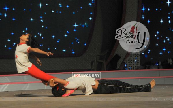 Bad Salsa during the Technical rehearsals of International Indian Achiever's Awards 2014