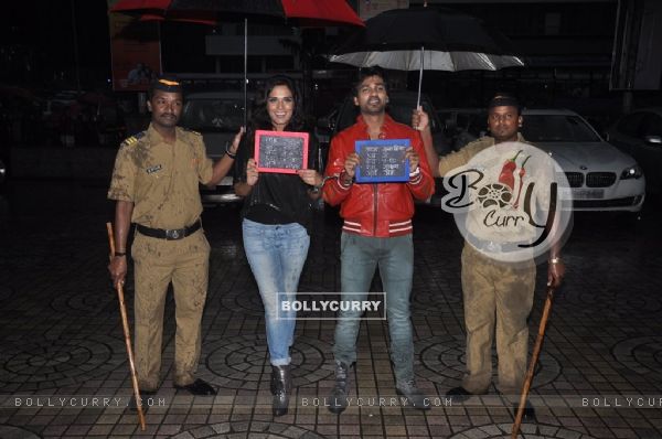 Richa Chadda and Nikhil Dwivedi give a movie pose at the Trailer Launch of Tamanchey (329912)