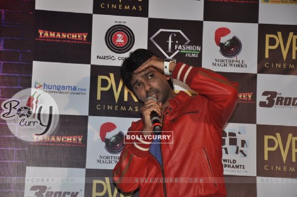 Nikhil Dwivedi interacts with the audience at the Trailer Launch of Tamanchey (329919)