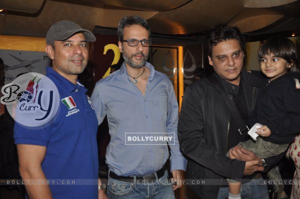 Atul Kulkarni, Anil Thadai and Abis Rizvi at Roar Film Launch (330006)