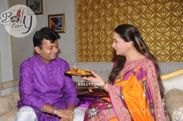 Poonam Dhillon Celebrates Raksha Bandhan with her brother