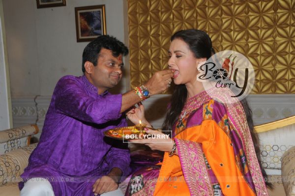 Poonam Dhillon Celebrates Raksha Bandhan