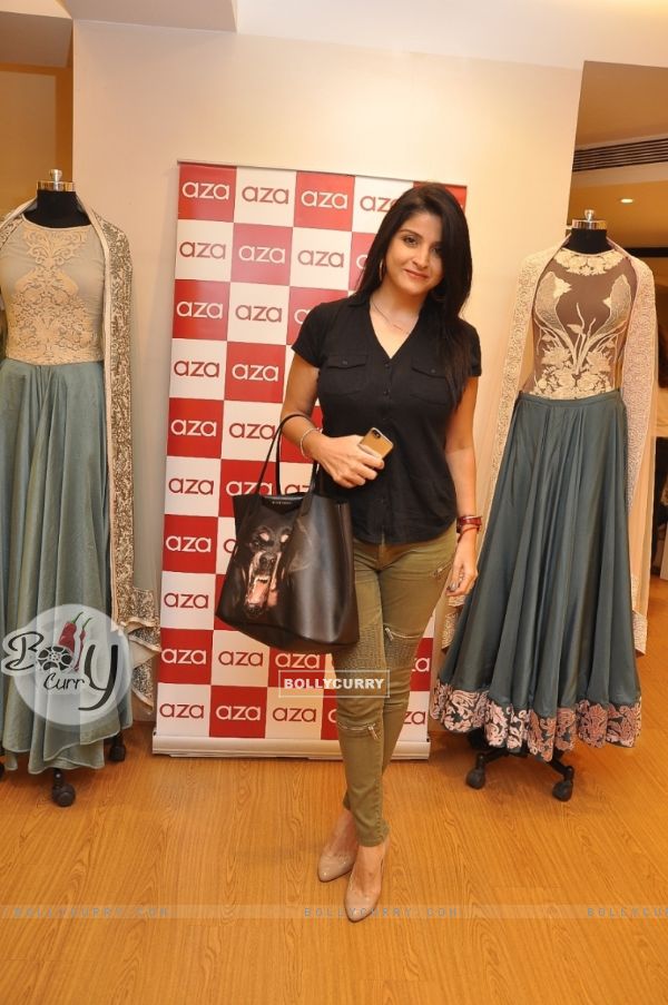 Maheep Kapoor at Varun Bhal's Couture Collection Preview at AZA