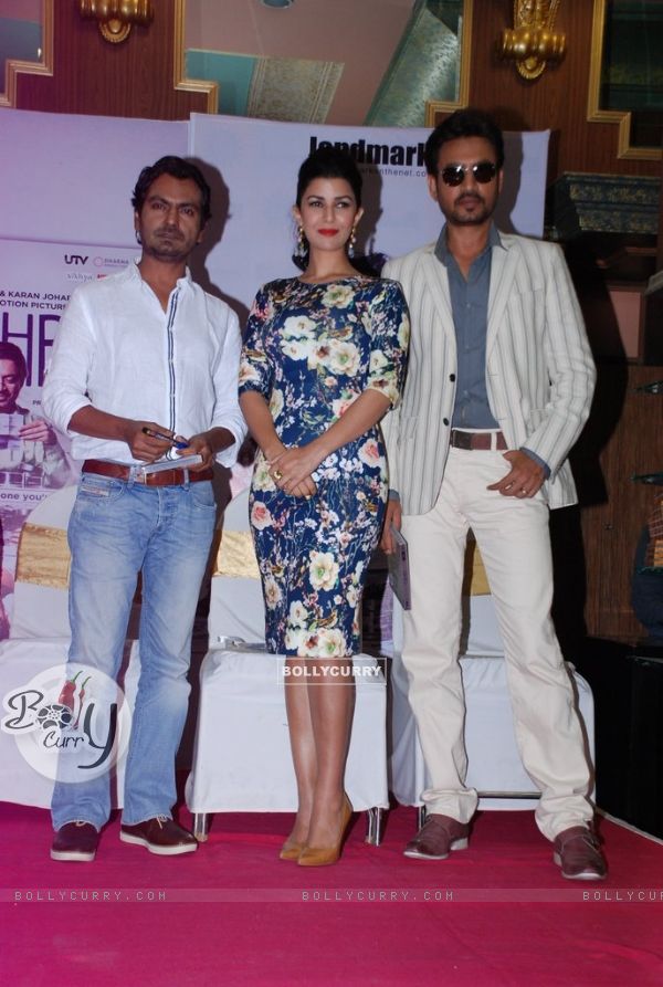 Nawazuddin Siddiqui, Nimrat Kaur and Irrfan Khan pose for the media at the DVD Launch of Lunchbox (331022)