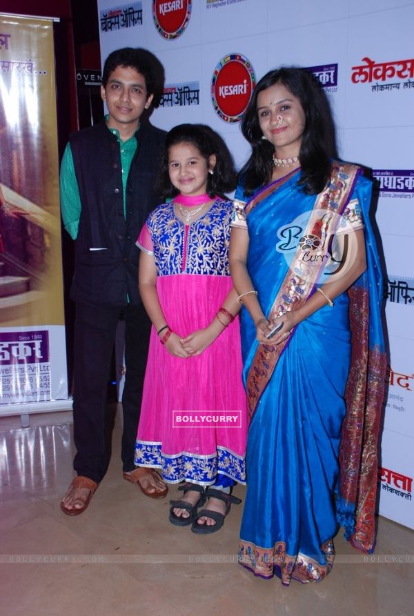 Alok Rajwade, Shruti Karlekar and Parna Pethe were at the Premier of Marathi Movie Ram Madhav