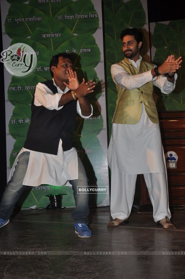 Abhishek Bachchan performs at Yuvak Biradri's 40th Anniversary