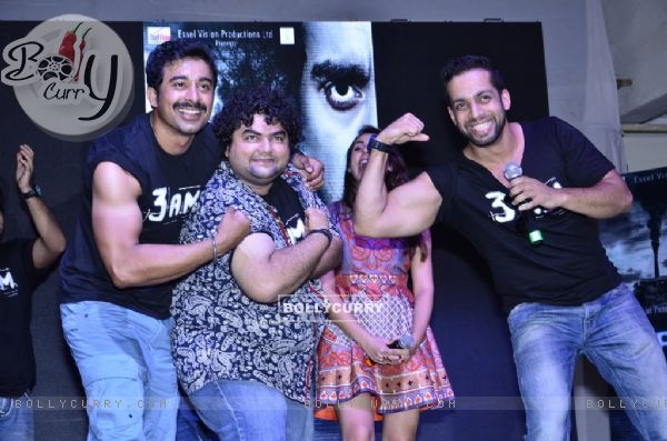 Rannvijay, Kavin and Salil show off their muscles at the Trailer Launch of 3 AM