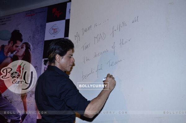 Shah Rukh Khan was seen signing his autograph at the Promotion of Mad About Dance