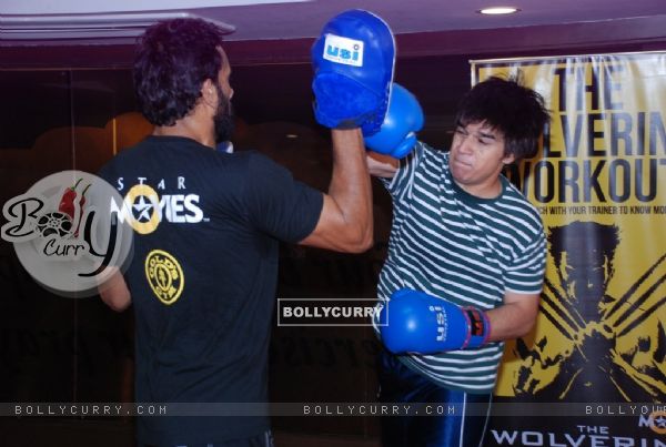 Vivaan Shah practices at the Gold Gym Wolverine Workout (332055)