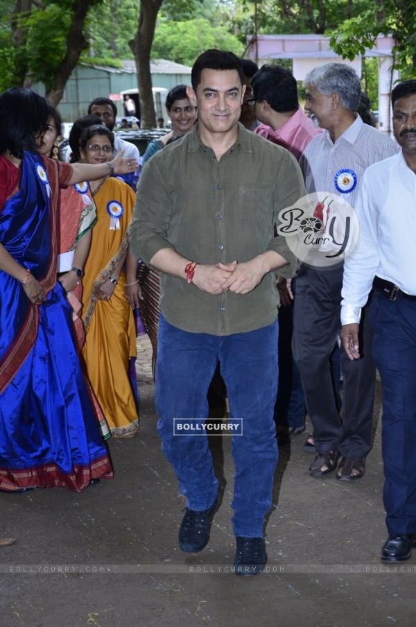 Aamir Khan at the Communicative Marathi Book Launch