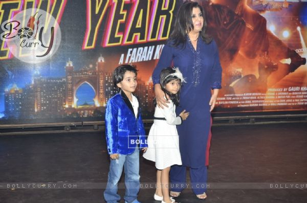Farah Khan with her Children at the Trailer Launch of Happy New Year (332524)