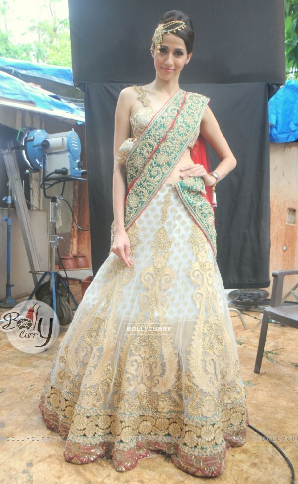 Alesia Rauth showcases Rohhit Verma's Janmashtami Collection